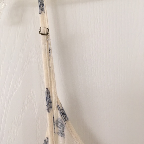 Ditsy Floral Dress - Picture 6 of 6